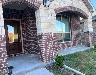 3505 Triumph Drive - Photo Thumbnail 24
