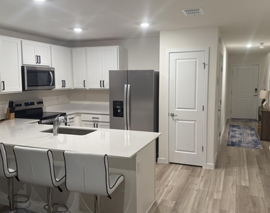 4770 Sw 69th Street - Photo Thumbnail 9
