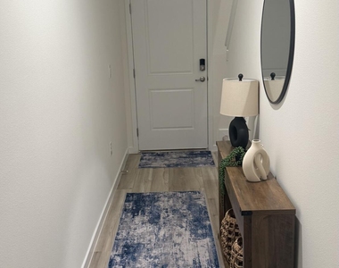 4770 Sw 69th Street - Photo Thumbnail 4