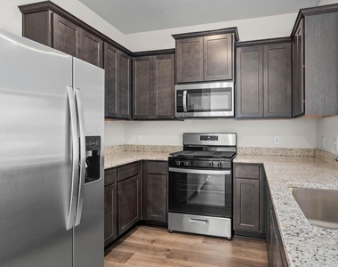 8444 White Wolf Trail - Photo Thumbnail 1