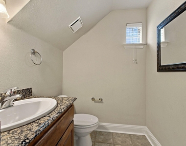 2529 Champagne Drive - Photo Thumbnail 5