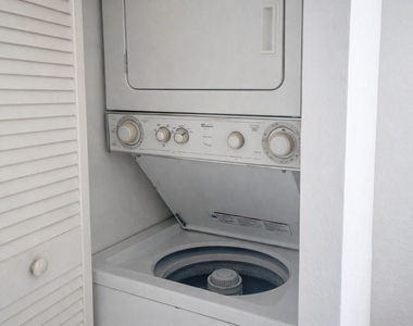 8185 Nw 7th Street - Photo Thumbnail 10