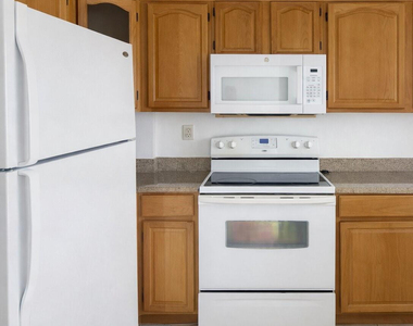 8185 Nw 7th Street - Photo Thumbnail 9