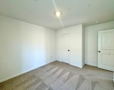 11905 Sw 32nd Street - Photo Thumbnail 14