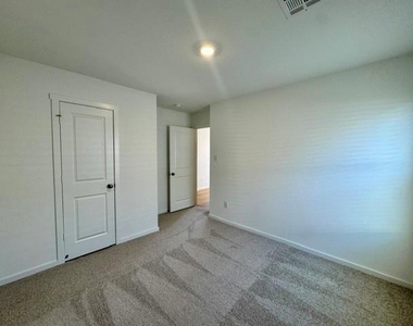 11905 Sw 32nd Street - Photo Thumbnail 15
