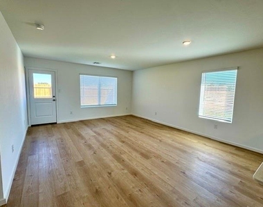 11905 Sw 32nd Street - Photo Thumbnail 32