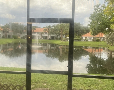 3246 Coral Lake Lane - Photo Thumbnail 6