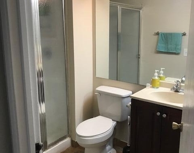 3246 Coral Lake Lane - Photo Thumbnail 7