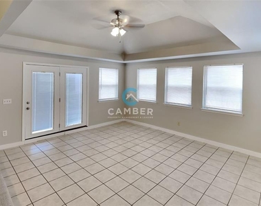 13233 Eastridge Drive - Photo Thumbnail 3