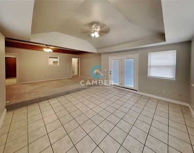 13233 Eastridge Drive - Photo Thumbnail 4