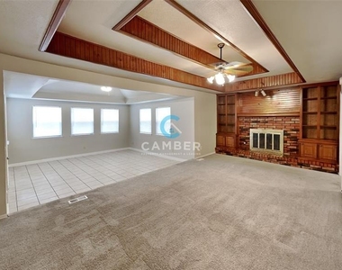 13233 Eastridge Drive - Photo Thumbnail 2