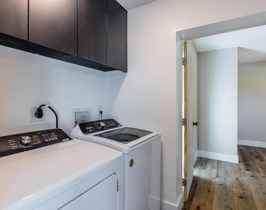 1425 Se Sunshine Avenue - Photo Thumbnail 24