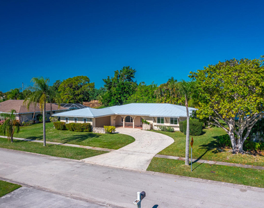 1425 Se Sunshine Avenue - Photo Thumbnail 37