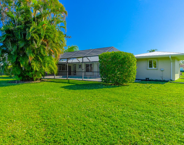1425 Se Sunshine Avenue - Photo Thumbnail 31