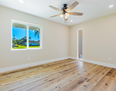 1425 Se Sunshine Avenue - Photo Thumbnail 18
