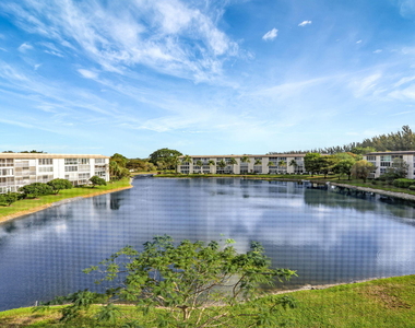 1903 Bermuda Circle - Photo Thumbnail 21