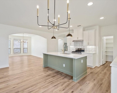 3621 Wagon Wheel Way - Photo Thumbnail 6