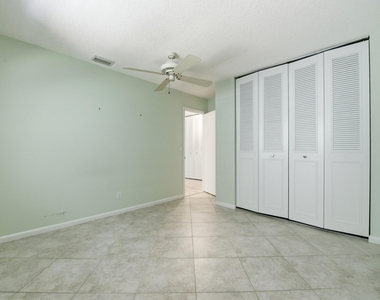 916 Evergreen Drive - Photo Thumbnail 22