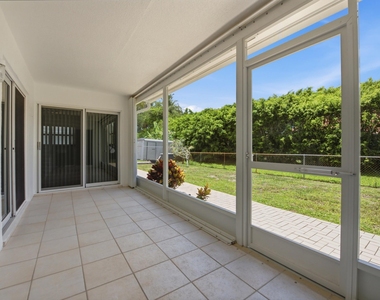 916 Evergreen Drive - Photo Thumbnail 29
