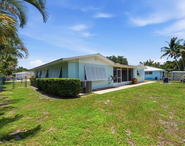 916 Evergreen Drive - Photo Thumbnail 28