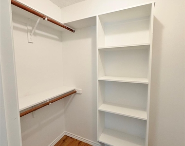 3914 William Street - Photo Thumbnail 17