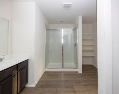 1503 Aleia Cove - Photo Thumbnail 26