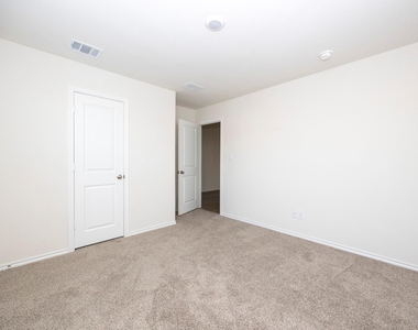 1503 Aleia Cove - Photo Thumbnail 12