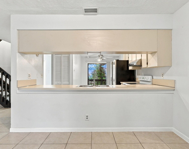 6180 Pine Tree Lane - Photo Thumbnail 32