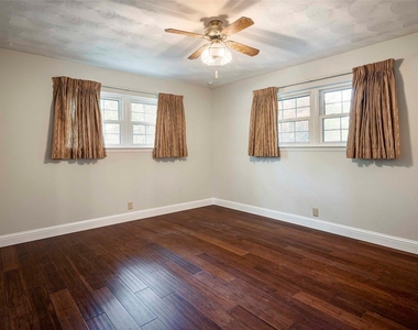 5100 Rose Street - Photo Thumbnail 6