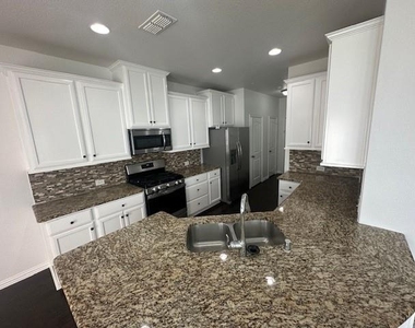 901 Brookville Court - Photo Thumbnail 19