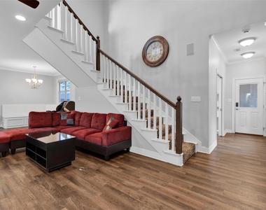 3815 Holly Ridge Drive - Photo Thumbnail 11