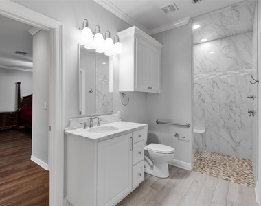 3815 Holly Ridge Drive - Photo Thumbnail 22