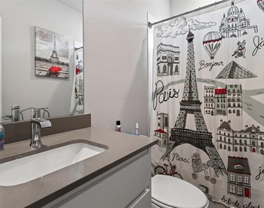 1203 Larkspur Lane - Photo Thumbnail 32