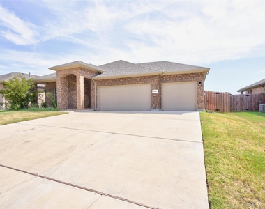 1203 Larkspur Lane - Photo Thumbnail 1