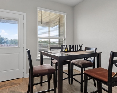 1203 Larkspur Lane - Photo Thumbnail 23