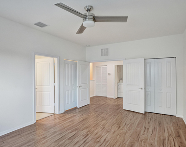 4234 N Dixie Highway - Photo Thumbnail 23