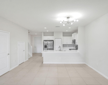 4234 N Dixie Highway - Photo Thumbnail 15