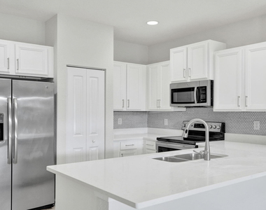 4234 N Dixie Highway - Photo Thumbnail 5
