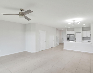 4234 N Dixie Highway - Photo Thumbnail 16