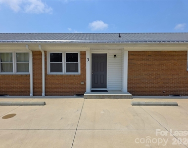 304 Crescent Street - Photo Thumbnail 15