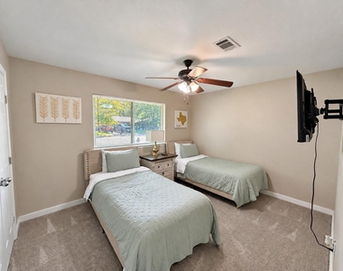 5125 Cloyce Court - Photo Thumbnail 18