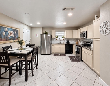 5125 Cloyce Court - Photo Thumbnail 7