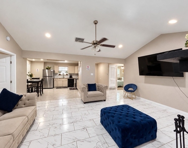 5125 Cloyce Court - Photo Thumbnail 6