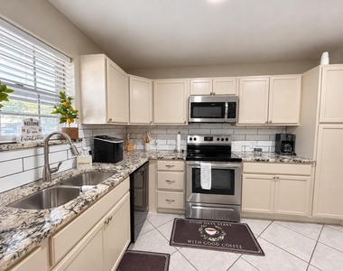 5125 Cloyce Court - Photo Thumbnail 10