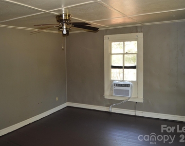 247 N Main Street - Photo Thumbnail 1