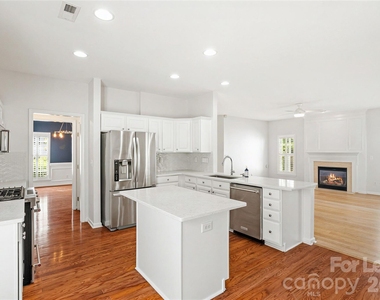 11930 Royal Castle Court - Photo Thumbnail 14
