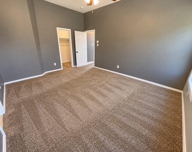 5634 Indian Hill Drive - Photo Thumbnail 21