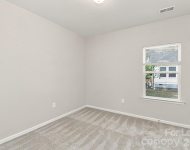 1023 N Ransom Street - Photo Thumbnail 7
