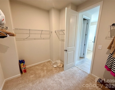 5826 Strathmore Court - Photo Thumbnail 22