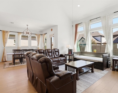 1816 Windy Lane - Photo Thumbnail 10
